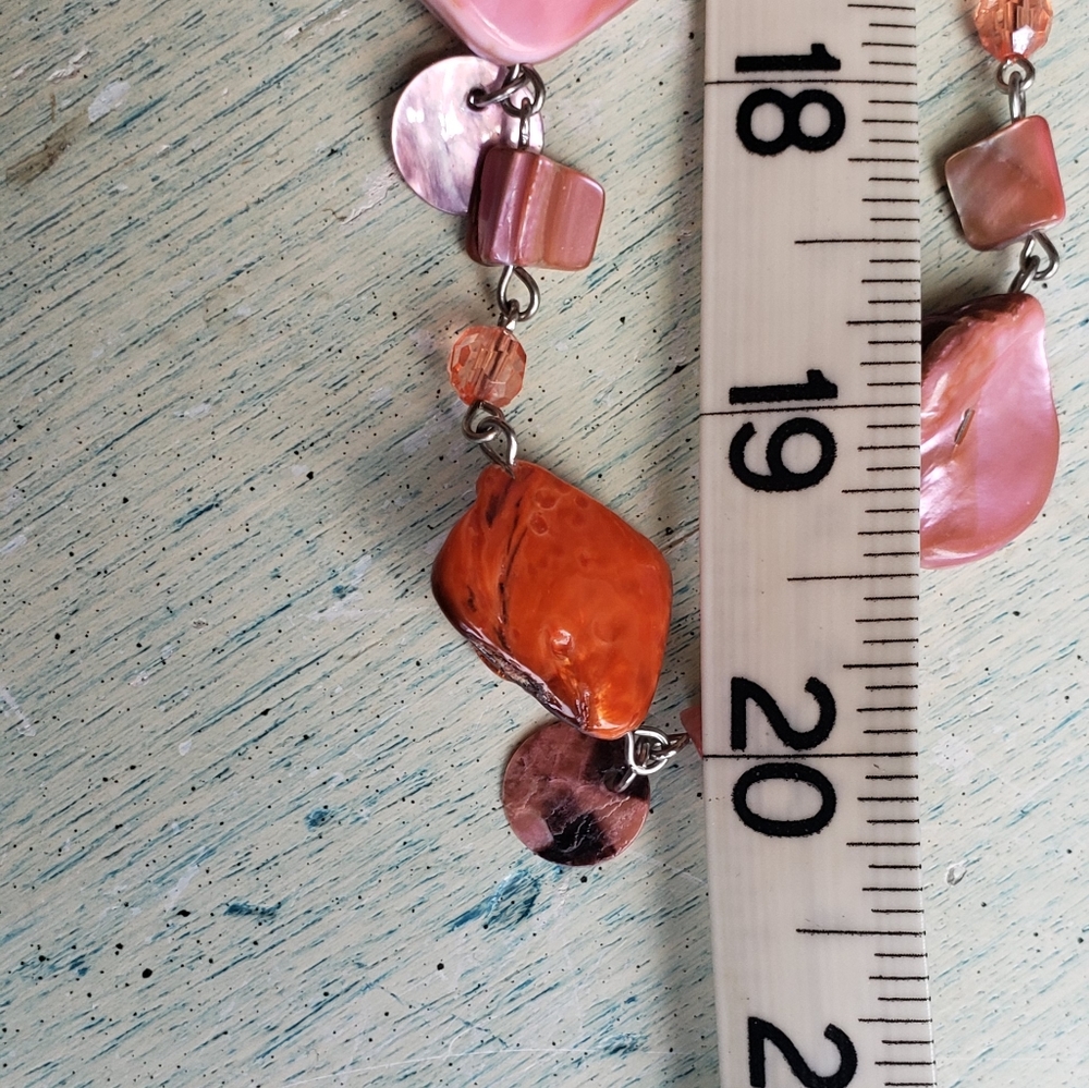 Shell necklaces - Picture 3 of 11